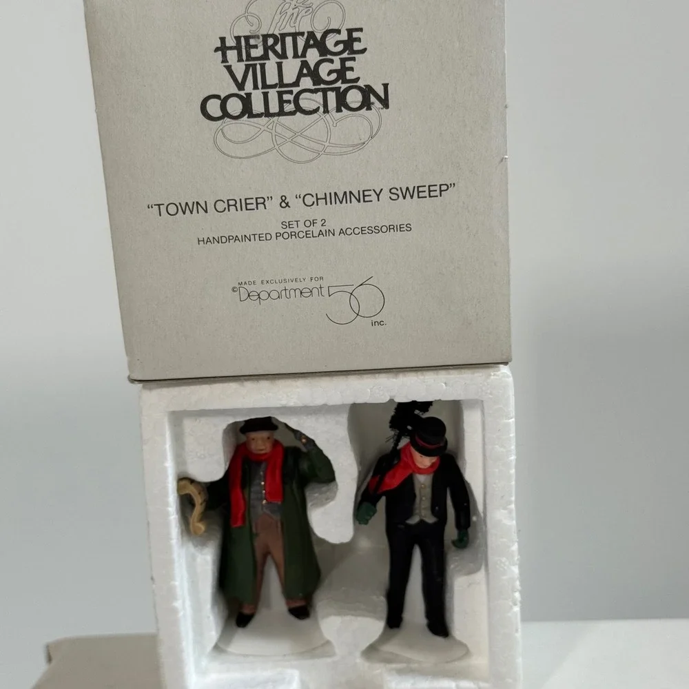 Dept 56 Heritage Village Christmas Carol Morning Town Crier Carriage 4 Sets Plus - Picture 5 of 6